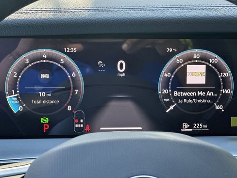 New 2026 Volkswagen Tiguan SE R-Line image 15