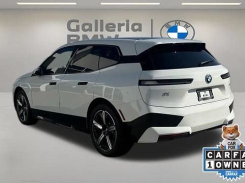 Used 2022 BMW iX xDrive50 w/ Premium Package AWD/4WD image 7