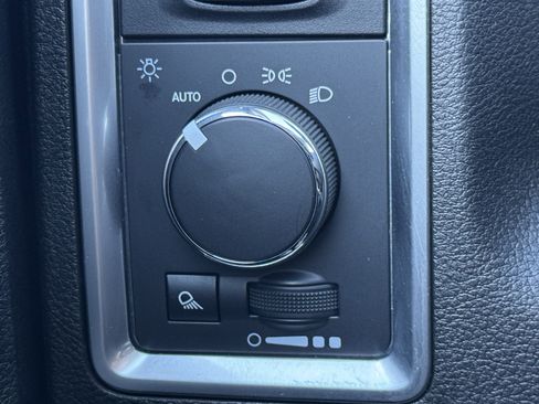 Used 2024 RAM 1500 Classic SLT image 14