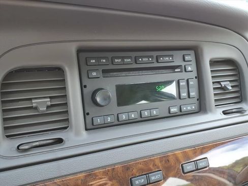 Used 2007 Mercury Grand Marquis LS RWD image 18
