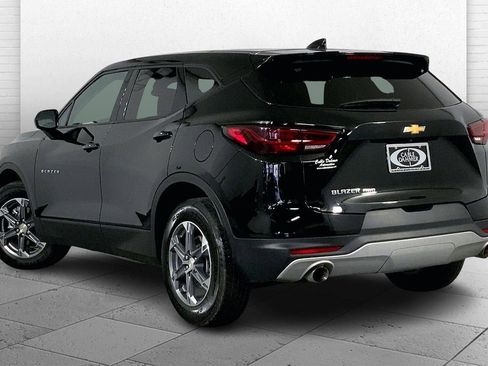 Used 2025 Chevrolet Blazer LT image 11