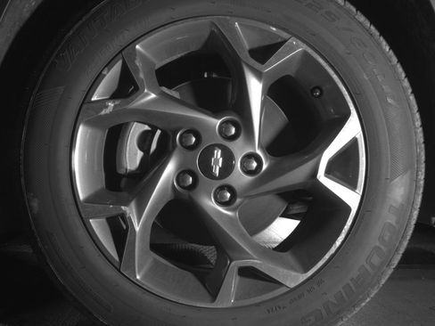 Used 2025 Chevrolet Trax LT w/ LT Convenience Package image 12