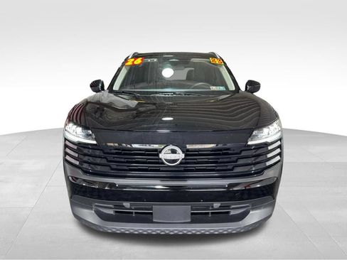 Used 2026 Nissan Kicks SV FWD image 2