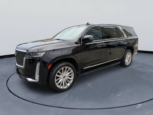 Used 2023 Cadillac Escalade ESV Premium Luxury AWD/4WD image 2