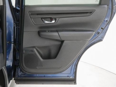 Certified 2025 Honda CR-V EX image 35