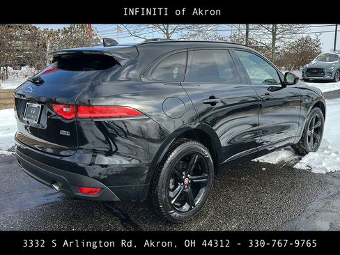 Used 2018 Jaguar F-PACE R-Sport image 14