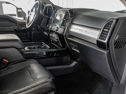 Used 2019 Ford F250 Lariat w/ Lariat Ultimate Package AWD/4WD image 12