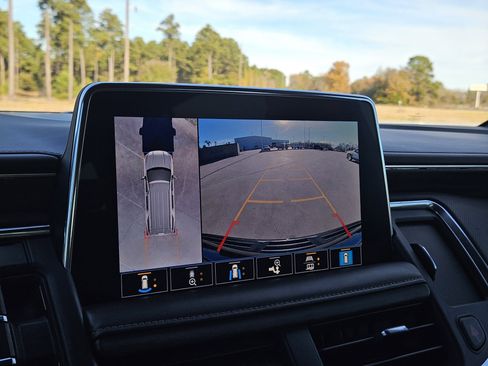 Used 2021 GMC Yukon SLT w/ SLT Premium Package image 21