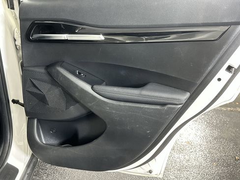 Used 2022 Kia Seltos SX image 36