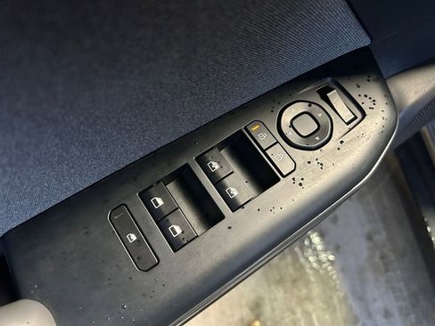 Used 2025 Kia K4 EX image 23