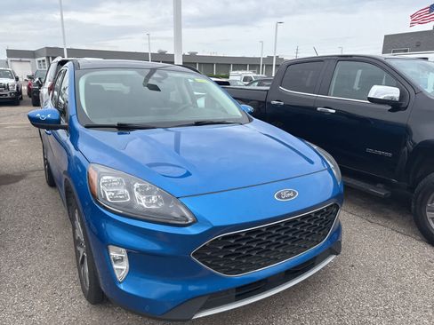 Used 2021 Ford Escape Titanium FWD image 5