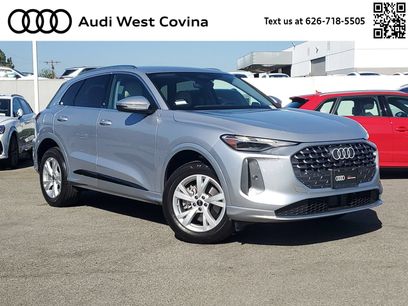 Used 2025 Audi Q5 Premium w/ Convenience Package