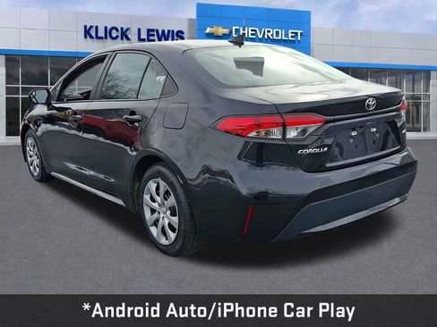 Used 2022 Toyota Corolla LE image 5
