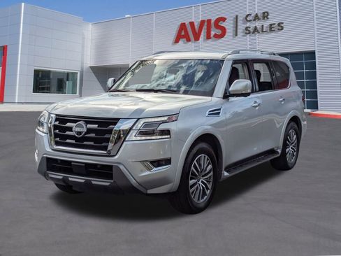 Used 2024 Nissan Armada SL image 1