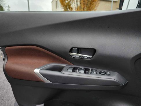 Used 2024 Nissan Kicks SR w/ Interior Electronics Package image 12