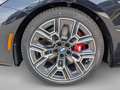 New 2026 BMW i5 eDrive40 w/ M Sport Package AWD/4WD image 10
