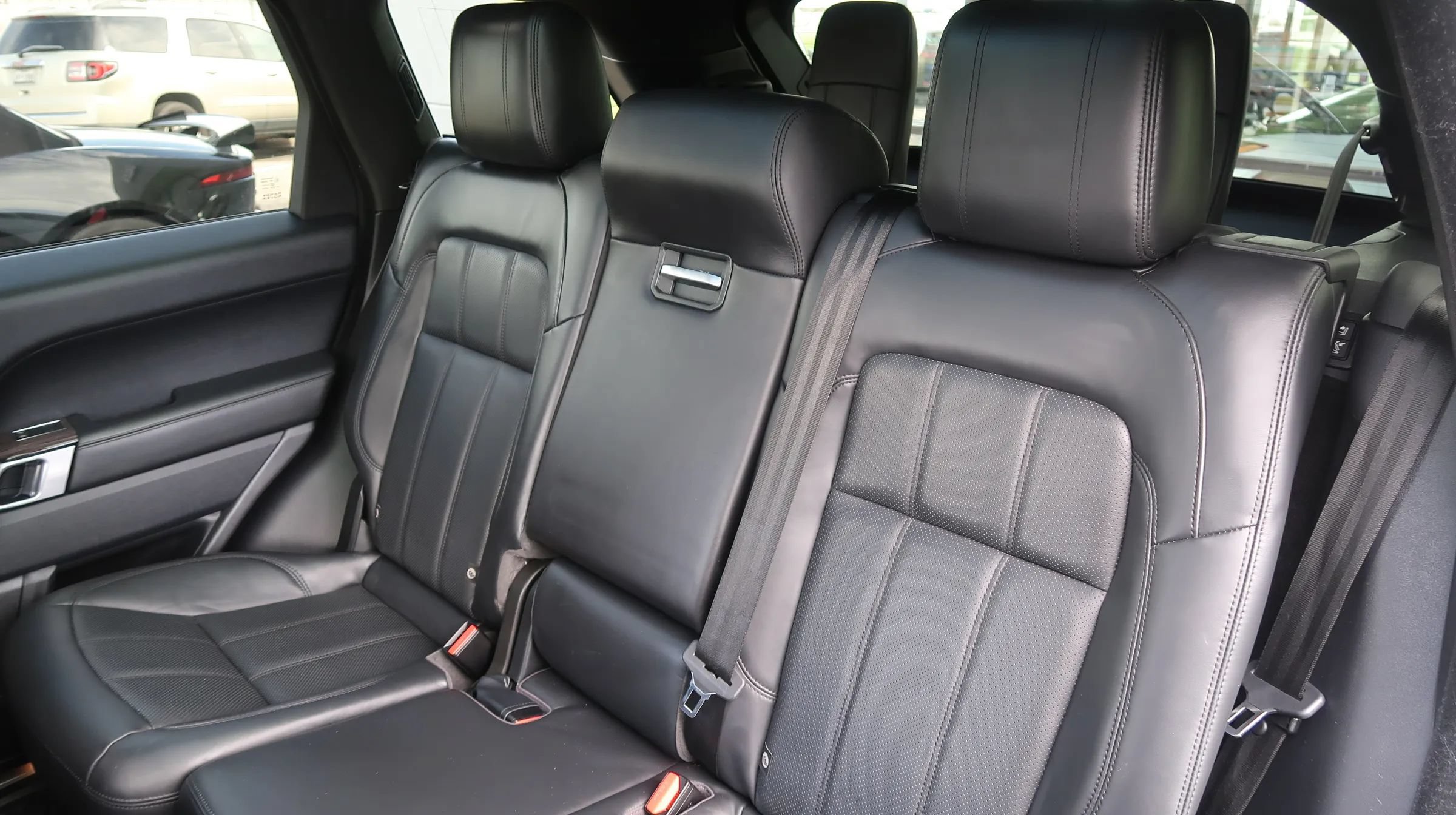 Used 2018 Land Rover Range Rover Sport HSE AWD/4WD image 21