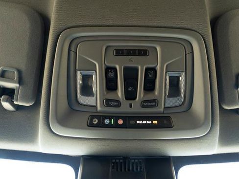 Used 2023 GMC Sierra 1500 SLT w/ SLT Premium Package image 28