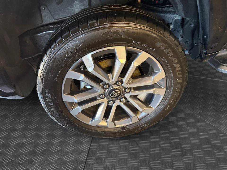 Certified 2026 Toyota 4Runner Limited AWD/4WD image 27