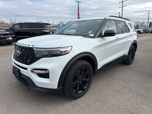 Used 2024 Ford Explorer ST w/ Equipment Group 401A image 12