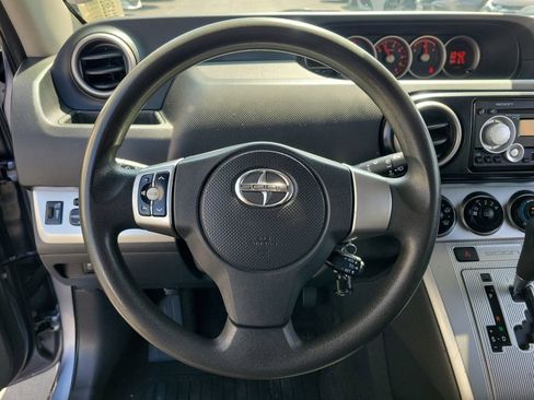 Used 2011 Scion xB FWD image 22