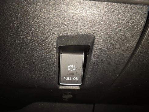 Certified 2023 Nissan Ariya FWD image 24