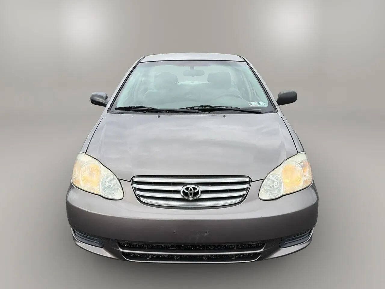 Used 2003 Toyota Corolla CE w/ Preferred Accessory Pkg FWD image 2