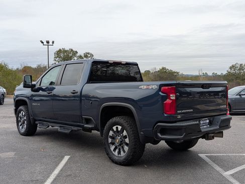 Used 2021 Chevrolet Silverado 2500 Custom w/ Custom Value Package image 7
