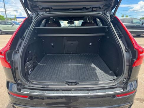 Used 2024 Volvo XC60 B5 Ultimate w/ Protection Package Premier AWD/4WD image 9