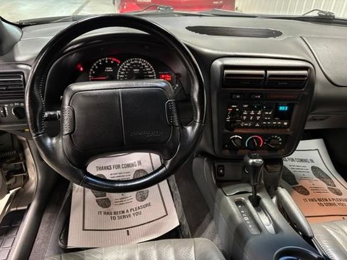 Used 1999 Chevrolet Camaro Z28 RWD image 22