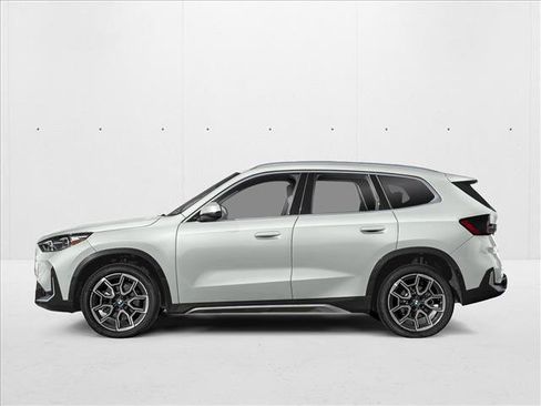 New 2025 BMW X1 xDrive28i w/ Premium Package image 3