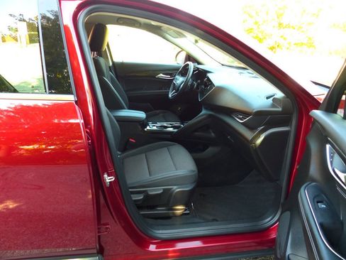 Used 2022 Buick Envision Preferred FWD image 45