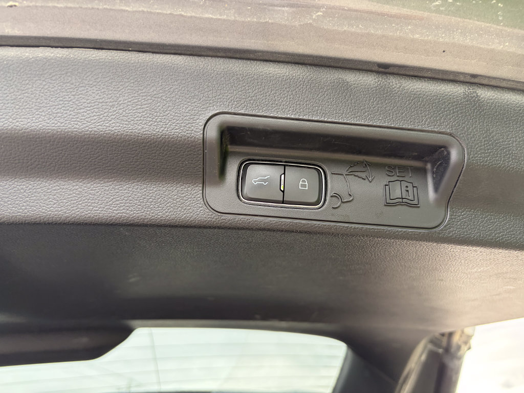 Used 2023 Ford Explorer ST w/ Equipment Group 401A AWD/4WD image 17