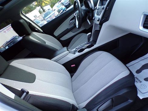 Used 2011 Chevrolet Equinox LT w/ Driver Convenience Package image 18