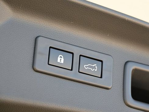 New 2025 Subaru Forester Limited image 16