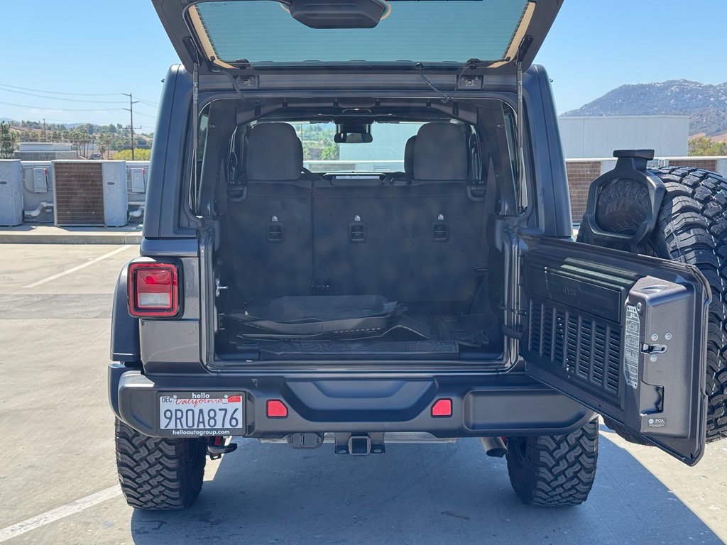 Used 2025 Jeep Wrangler Unlimited Sport AWD/4WD image 22