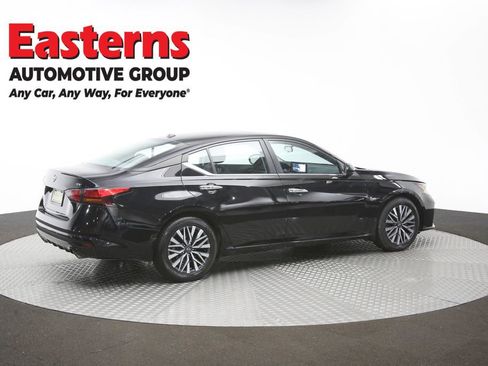 Used 2024 Nissan Altima 2.5 SV w/ SV Premium Package FWD image 43