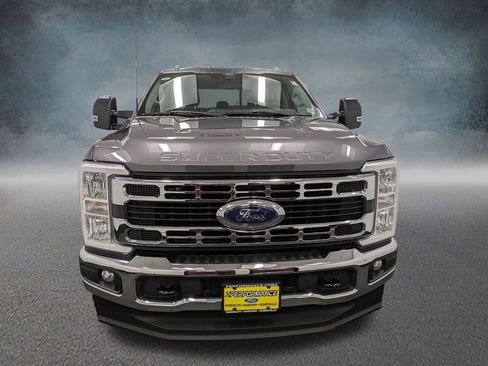Used 2024 Ford F250 XLT w/ 360-Degree Camera Package AWD/4WD image 2