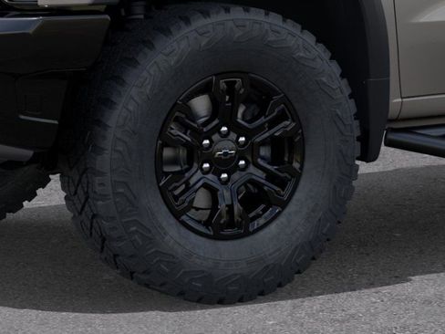 New 2026 Chevrolet Silverado 1500 ZR2 image 14