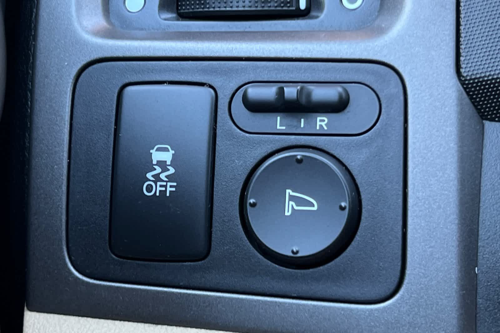 Used 2011 Honda CR-V SE image 27