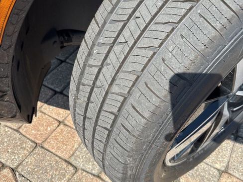 Used 2023 Kia Sorento EX w/ Panoramic Sunroof Package image 10