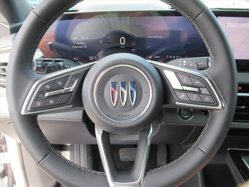 New 2026 Buick Enclave Preferred w/ Power Package image 20