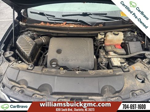 Used 2018 Chevrolet Traverse LT image 19