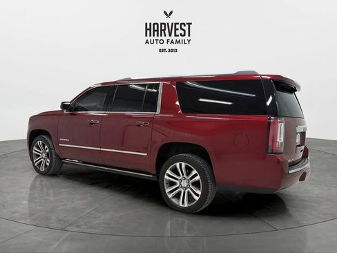 Used 2018 GMC Yukon XL Denali w/ Denali Ultimate Package image 3