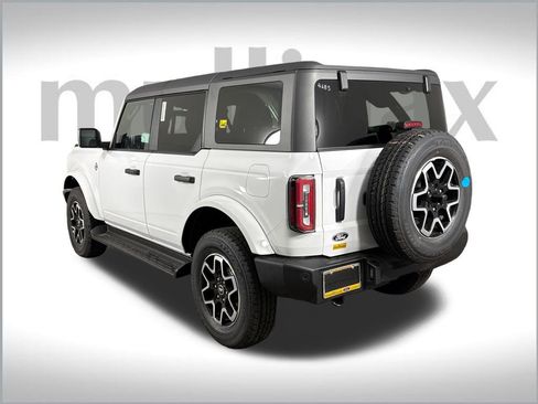 New 2026 Ford Bronco Outer Banks image 8