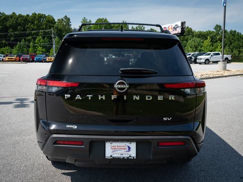 Used 2022 Nissan Pathfinder SV FWD image 8
