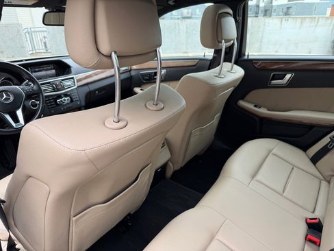 Used 2013 Mercedes-Benz E 350 Sedan image 15