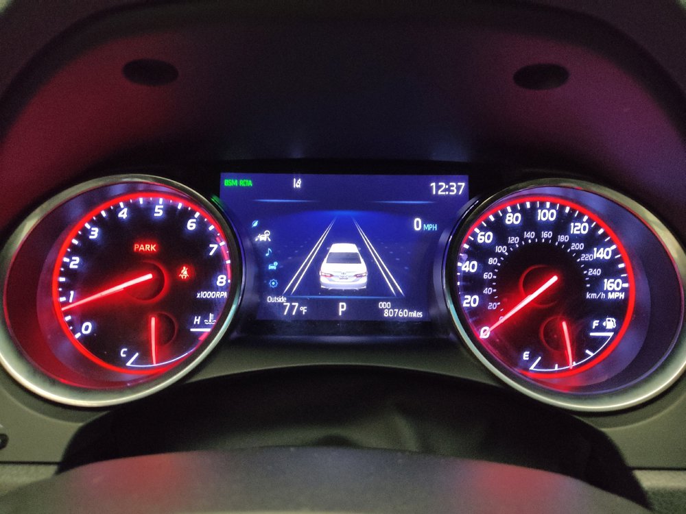 Used 2019 Toyota Camry XSE FWD image 23