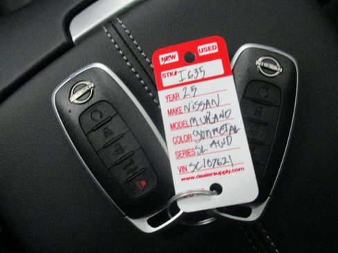 New 2025 Nissan Murano SL image 34