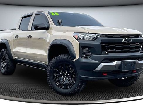 Used 2023 Chevrolet Colorado Trail Boss image 3